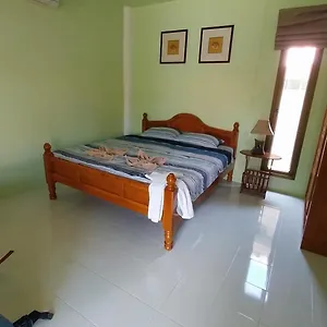 Gasthuis Lanta Lucky House, Ko Lanta